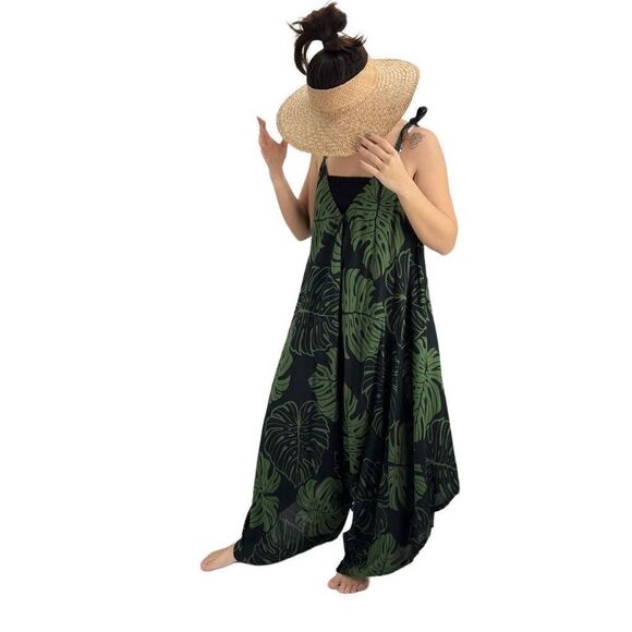 Pōʻalima Black Green Monstera Tropical Boho Wide Leg Beach Romper - Picture 2 of 15